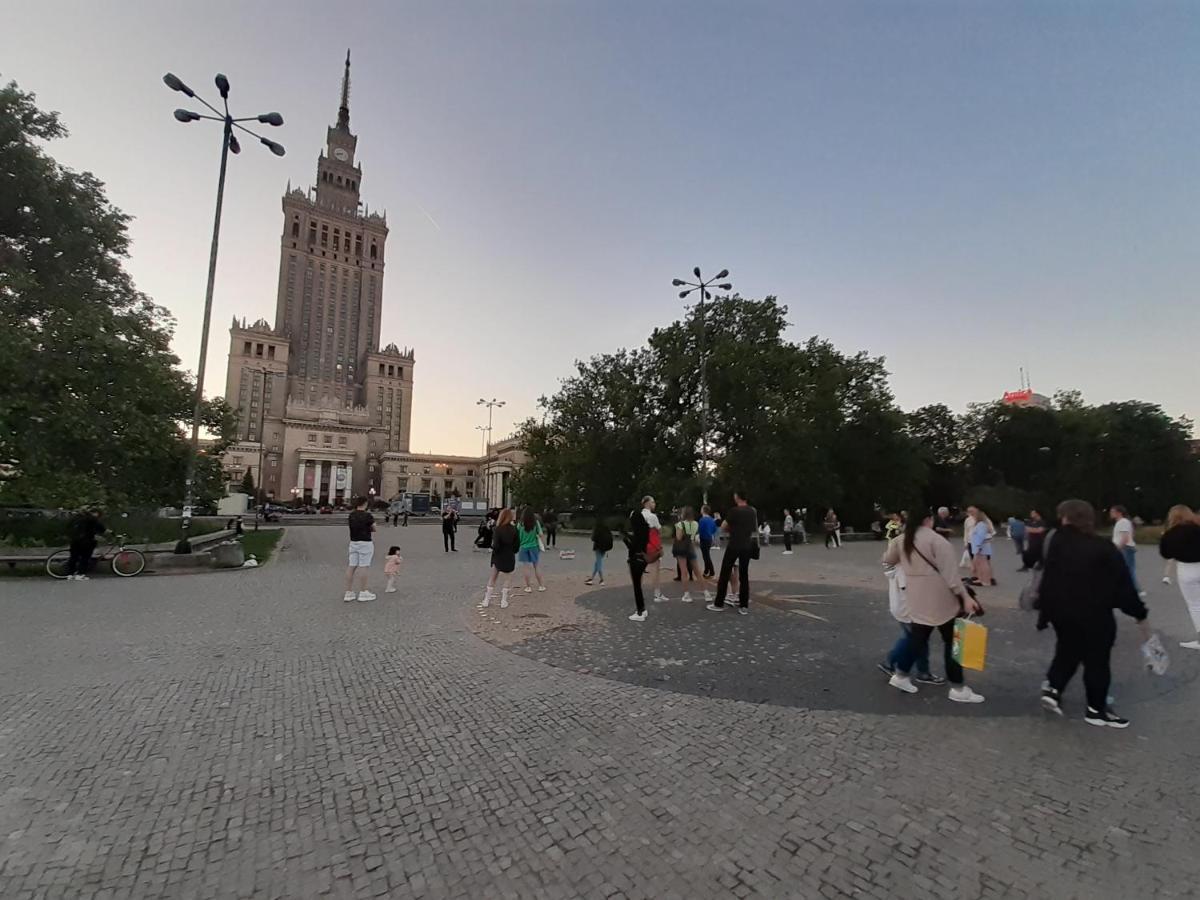 Ferienwohnung Centrum Zlote Tarasy Metro Rondo Onz Balkon Warschau Exterior foto