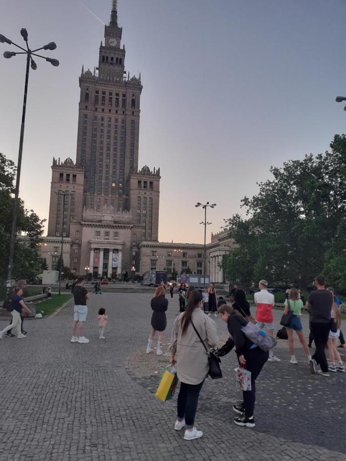 Ferienwohnung Centrum Zlote Tarasy Metro Rondo Onz Balkon Warschau Exterior foto